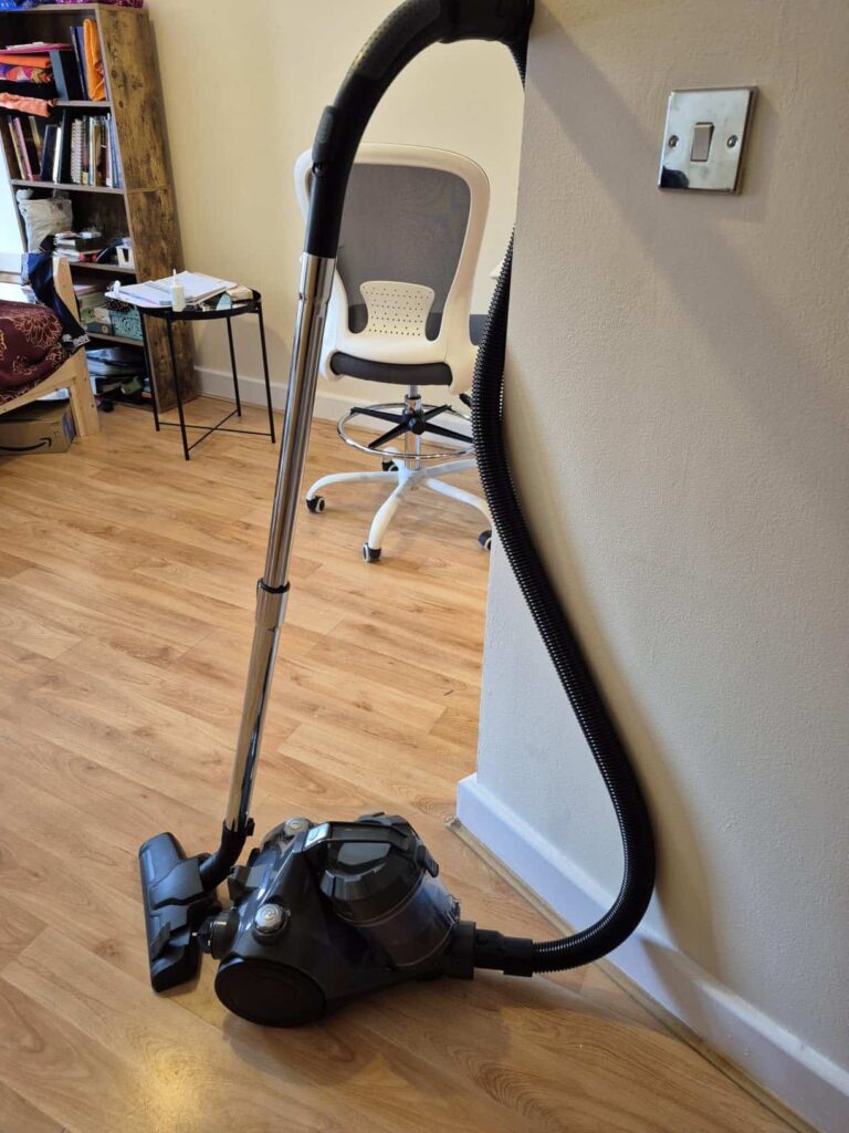 view of our own purchase amazon basics cheap affordable vacuum cleaner uk under £100 unboxing package arrival several weeks to month 