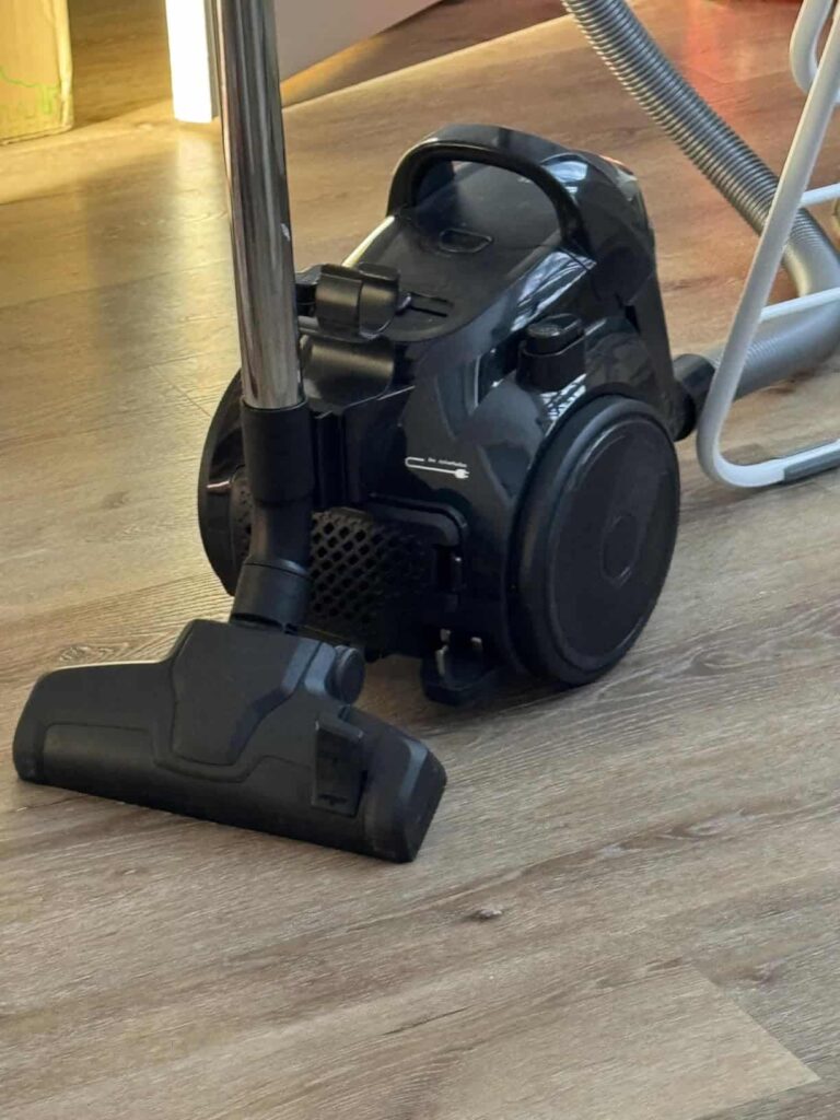 view of our own purchase bosch series affordable vacuum cleaner uk under £100 unboxing package arrival several weeks to month 
