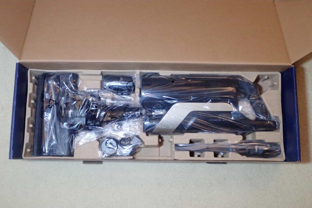 view of our own purchase hoover hf610p for pet hair and hardwood floors and carpet unboxing package arrival several weeks to month 